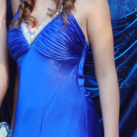 Beaded V-neck Floor Length Gown - Picture 7 of 7